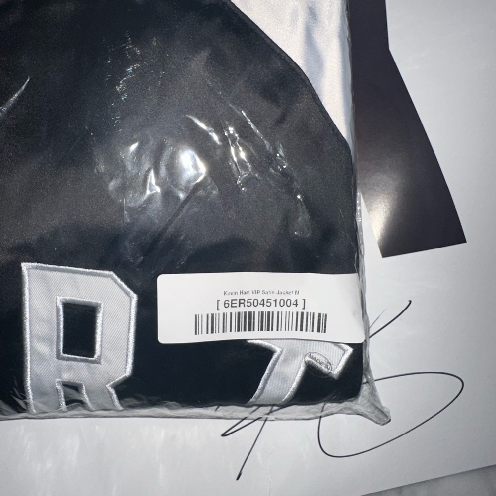 Kevin Hart Tour VIP Jacket(medium) Jacket - Picture 7 of 7